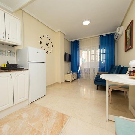 Студия На Белоснежном Пляже Los Locos Torrevieja Exterior photo