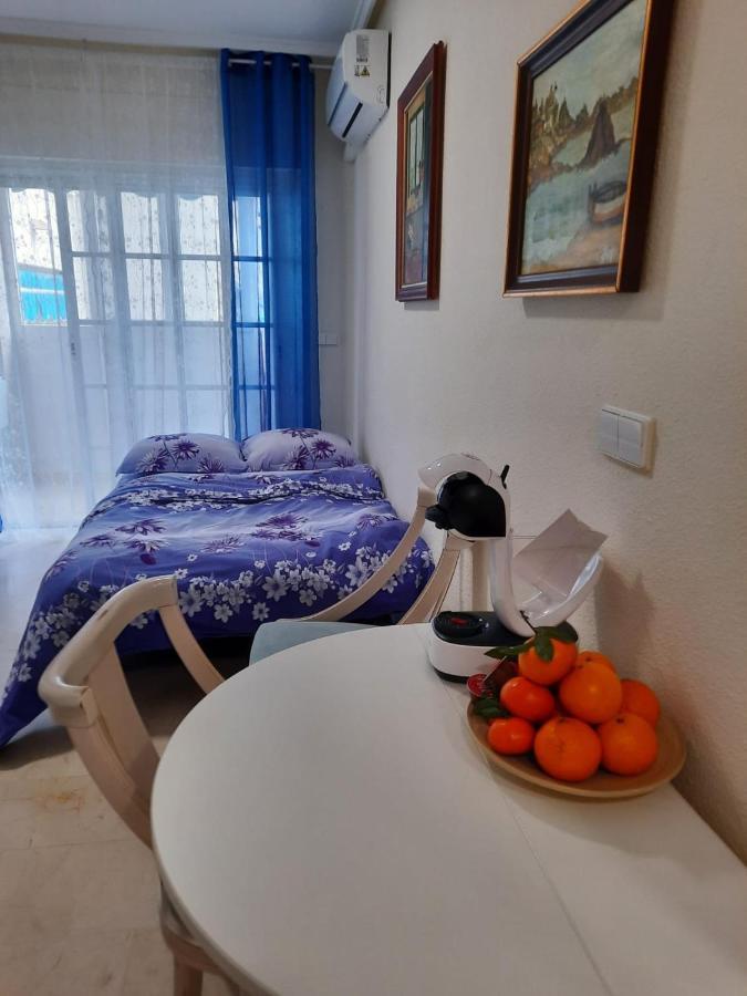 Студия На Белоснежном Пляже Los Locos Torrevieja Exterior photo